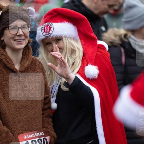 07.12.2025 - St. Pauli X-Mass-Run No. 15 Michael Strokosch http://msf.ph/oto/9361859 07.12.2025 12:20:21 Laufen 5, 1910 meine-sportfotos.de