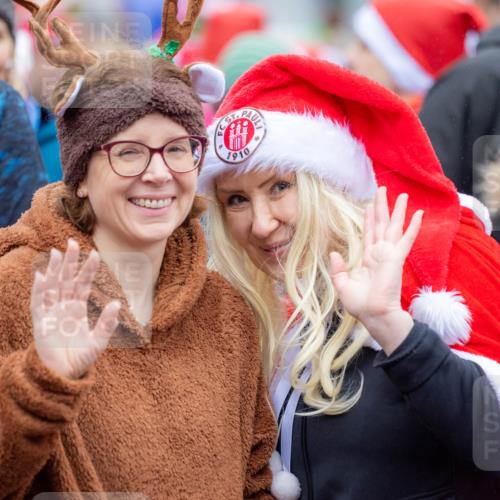 07.12.2025 - St. Pauli X-Mass-Run No. 15 Michael Strokosch http://msf.ph/oto/9361862 07.12.2025 12:20:22 Laufen 1910 meine-sportfotos.de