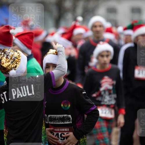 07.12.2025 - St. Pauli X-Mass-Run No. 15 Michael Strokosch http://msf.ph/oto/9361881 07.12.2025 12:22:21 Laufen 1910, 2276, 333, 15, 3121 meine-sportfotos.de