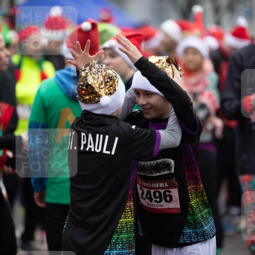 07.12.2025 - St. Pauli X-Mass-Run No. 15 Michael Strokosch http://msf.ph/oto/9361888 07.12.2025 12:22:24 Laufen 1, 15, 2496 meine-sportfotos.de