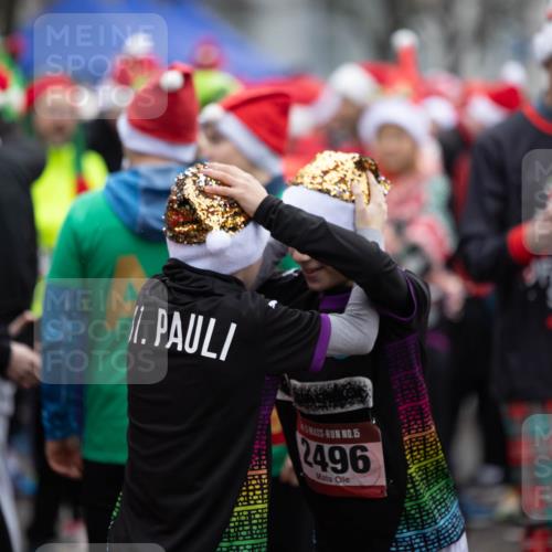 07.12.2025 - St. Pauli X-Mass-Run No. 15 Michael Strokosch http://msf.ph/oto/9361890 07.12.2025 12:22:25 Laufen 1, 15, 2496 meine-sportfotos.de