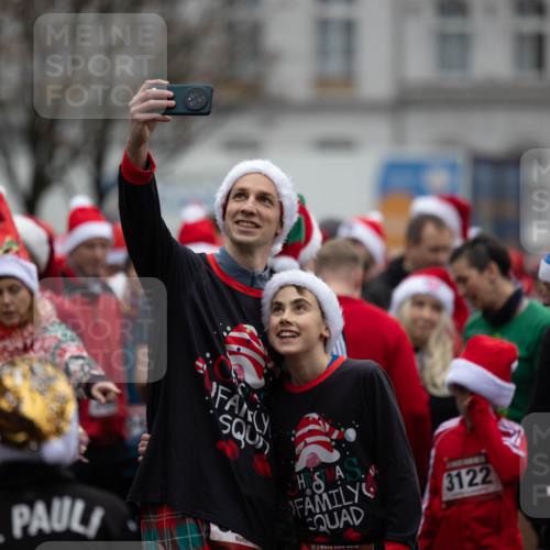 07.12.2025 - St. Pauli X-Mass-Run No. 15 Michael Strokosch http://msf.ph/oto/9361898 07.12.2025 12:22:28 Laufen 3122 meine-sportfotos.de