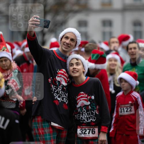 07.12.2025 - St. Pauli X-Mass-Run No. 15 Michael Strokosch http://msf.ph/oto/9361905 07.12.2025 12:22:32 Laufen 10, 3276, 3122, 30 meine-sportfotos.de