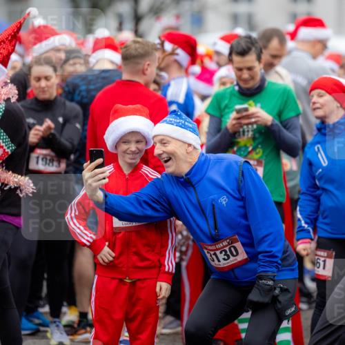 07.12.2025 - St. Pauli X-Mass-Run No. 15 Michael Strokosch http://msf.ph/oto/9361908 07.12.2025 12:23:20 Laufen ©, Michael, Strokosch meine-sportfotos.de