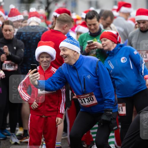 07.12.2025 - St. Pauli X-Mass-Run No. 15 Michael Strokosch http://msf.ph/oto/9361913 07.12.2025 12:23:21 Laufen 1983, 03, 3130, 61, 31 meine-sportfotos.de
