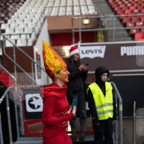 07.12.2025 - St. Pauli X-Mass-Run No. 15 Michael Strokosch http://msf.ph/oto/9361947 07.12.2025 10:33:21 Laufen  meine-sportfotos.de