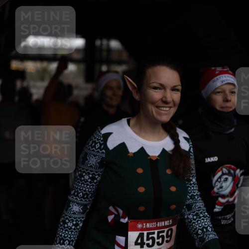 07.12.2025 - St. Pauli X-Mass-Run No. 15 Michael Strokosch http://msf.ph/oto/9361971 07.12.2025 10:33:42 Laufen 202, 15, 4559 meine-sportfotos.de
