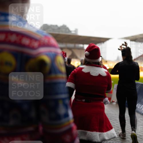 07.12.2025 - St. Pauli X-Mass-Run No. 15 Michael Strokosch http://msf.ph/oto/9362039 07.12.2025 10:34:17 Laufen 0, 30 meine-sportfotos.de