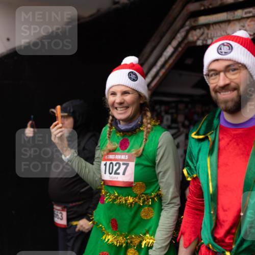 07.12.2025 - St. Pauli X-Mass-Run No. 15 Michael Strokosch http://msf.ph/oto/9362092 07.12.2025 10:34:44 Laufen 563, 5, 1027, 4 meine-sportfotos.de