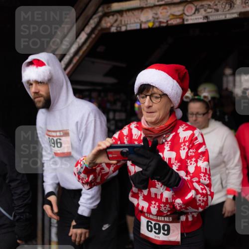 07.12.2025 - St. Pauli X-Mass-Run No. 15 Michael Strokosch http://msf.ph/oto/9362112 07.12.2025 10:34:53 Laufen 960, 896, 15, 699, 3761 meine-sportfotos.de