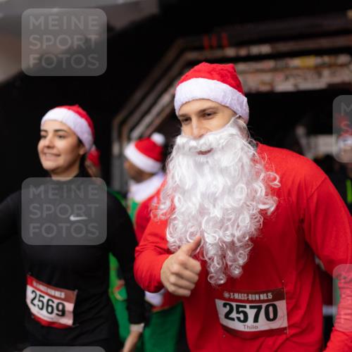 07.12.2025 - St. Pauli X-Mass-Run No. 15 Michael Strokosch http://msf.ph/oto/9362138 07.12.2025 10:35:06 Laufen 2569, 15, 2570 meine-sportfotos.de