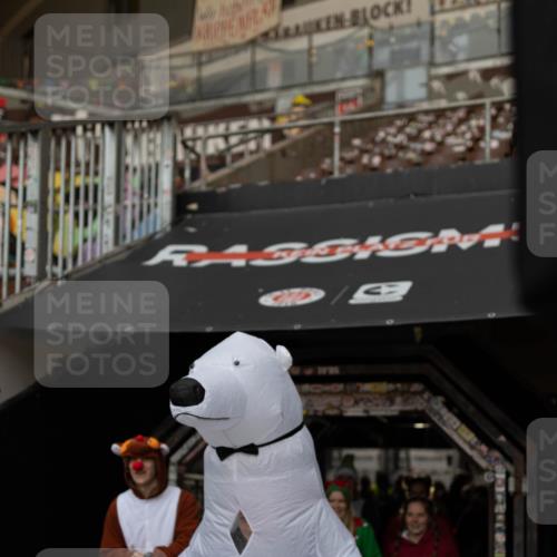 07.12.2025 - St. Pauli X-Mass-Run No. 15 Michael Strokosch http://msf.ph/oto/9362143 07.12.2025 10:35:21 Laufen 15, 3799 meine-sportfotos.de