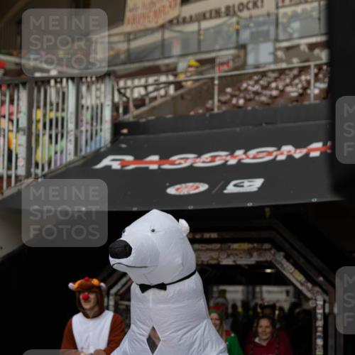 07.12.2025 - St. Pauli X-Mass-Run No. 15 Michael Strokosch http://msf.ph/oto/9362144 07.12.2025 10:35:21 Laufen 5, 3799, 3836 meine-sportfotos.de