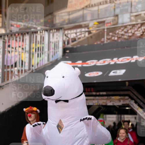 07.12.2025 - St. Pauli X-Mass-Run No. 15 Michael Strokosch http://msf.ph/oto/9362155 07.12.2025 10:35:21 Laufen 15, 3799, 3836 meine-sportfotos.de