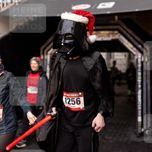 07.12.2025 - St. Pauli X-Mass-Run No. 15 Michael Strokosch http://msf.ph/oto/9362180 07.12.2025 10:35:34 Laufen 15, 1256 meine-sportfotos.de