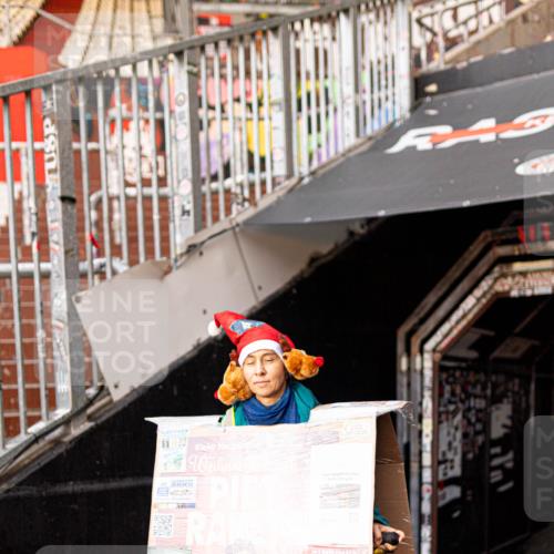 07.12.2025 - St. Pauli X-Mass-Run No. 15 Michael Strokosch http://msf.ph/oto/9362193 07.12.2025 10:35:40 Laufen 21, 12, 2025, 400, 15, 400 meine-sportfotos.de