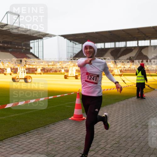 07.12.2025 - St. Pauli X-Mass-Run No. 15 Michael Strokosch http://msf.ph/oto/9362216 07.12.2025 10:53:06 Laufen 1241 meine-sportfotos.de