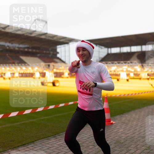 07.12.2025 - St. Pauli X-Mass-Run No. 15 Michael Strokosch http://msf.ph/oto/9362221 07.12.2025 10:53:06 Laufen 1241 meine-sportfotos.de