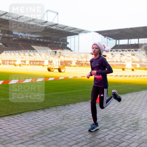 07.12.2025 - St. Pauli X-Mass-Run No. 15 Michael Strokosch http://msf.ph/oto/9362240 07.12.2025 10:54:01 Laufen  meine-sportfotos.de