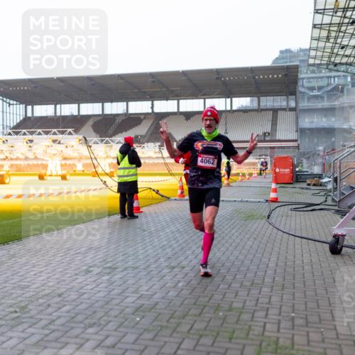 07.12.2025 - St. Pauli X-Mass-Run No. 15 Michael Strokosch http://msf.ph/oto/9362248 07.12.2025 10:54:07 Laufen 4062 meine-sportfotos.de