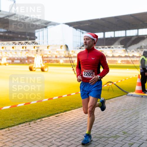 07.12.2025 - St. Pauli X-Mass-Run No. 15 Michael Strokosch http://msf.ph/oto/9362300 07.12.2025 10:54:40 Laufen 15, 2202 meine-sportfotos.de