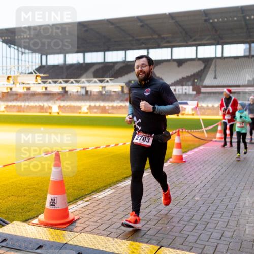 07.12.2025 - St. Pauli X-Mass-Run No. 15 Michael Strokosch http://msf.ph/oto/9362308 07.12.2025 10:54:56 Laufen 04066930222, 2703 meine-sportfotos.de
