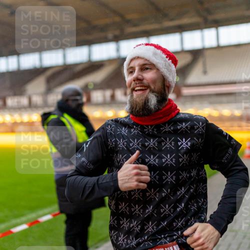 07.12.2025 - St. Pauli X-Mass-Run No. 15 Michael Strokosch http://msf.ph/oto/9362344 07.12.2025 10:56:12 Laufen  meine-sportfotos.de