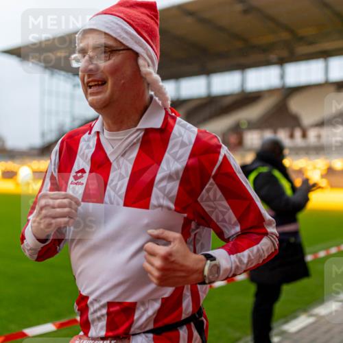 07.12.2025 - St. Pauli X-Mass-Run No. 15 Michael Strokosch http://msf.ph/oto/9362375 07.12.2025 10:56:45 Laufen  meine-sportfotos.de