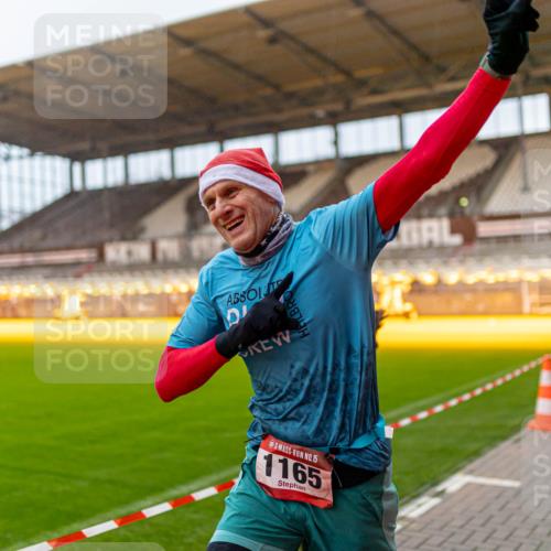 07.12.2025 - St. Pauli X-Mass-Run No. 15 Michael Strokosch http://msf.ph/oto/9362382 07.12.2025 10:56:46 Laufen 44, 15, 1165 meine-sportfotos.de