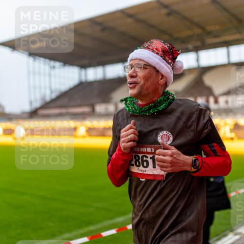 07.12.2025 - St. Pauli X-Mass-Run No. 15 Michael Strokosch http://msf.ph/oto/9362414 07.12.2025 10:57:01 Laufen 15, 2861, 10 meine-sportfotos.de