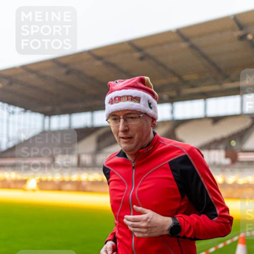 07.12.2025 - St. Pauli X-Mass-Run No. 15 Michael Strokosch http://msf.ph/oto/9362437 07.12.2025 10:57:11 Laufen 49, 0, 15, 3320 meine-sportfotos.de