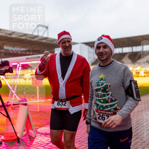 07.12.2025 - St. Pauli X-Mass-Run No. 15 Michael Strokosch http://msf.ph/oto/9362448 07.12.2025 10:58:37 Laufen 632, 5, 267 meine-sportfotos.de