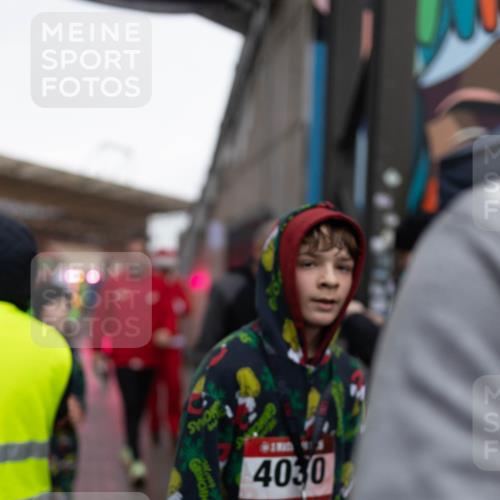 07.12.2025 - St. Pauli X-Mass-Run No. 15 Michael Strokosch http://msf.ph/oto/9362470 07.12.2025 10:59:11 Laufen 31, 4030 meine-sportfotos.de