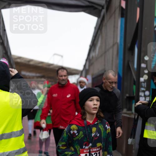 07.12.2025 - St. Pauli X-Mass-Run No. 15 Michael Strokosch http://msf.ph/oto/9362473 07.12.2025 10:59:12 Laufen 5, 31 meine-sportfotos.de