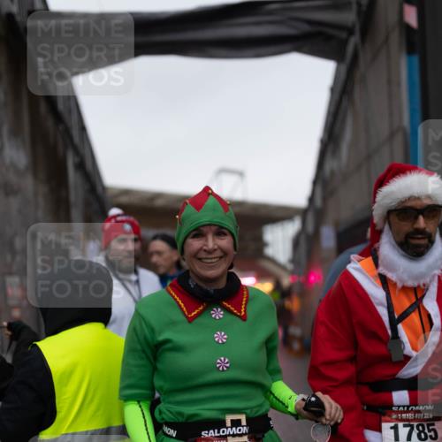 07.12.2025 - St. Pauli X-Mass-Run No. 15 Michael Strokosch http://msf.ph/oto/9362485 07.12.2025 10:59:21 Laufen 5, 1782, 1785 meine-sportfotos.de