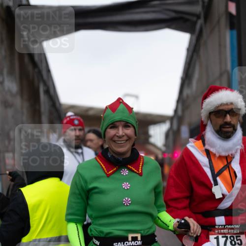 07.12.2025 - St. Pauli X-Mass-Run No. 15 Michael Strokosch http://msf.ph/oto/9362488 07.12.2025 10:59:21 Laufen 5, 1782, 6, 1785 meine-sportfotos.de