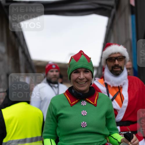 07.12.2025 - St. Pauli X-Mass-Run No. 15 Michael Strokosch http://msf.ph/oto/9362494 07.12.2025 10:59:21 Laufen 15, 782 meine-sportfotos.de