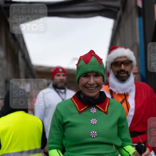 07.12.2025 - St. Pauli X-Mass-Run No. 15 Michael Strokosch http://msf.ph/oto/9362497 07.12.2025 10:59:21 Laufen 82 meine-sportfotos.de