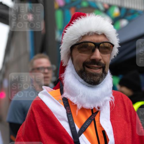 07.12.2025 - St. Pauli X-Mass-Run No. 15 Michael Strokosch http://msf.ph/oto/9362504 07.12.2025 10:59:23 Laufen 7, 2025, 2025 meine-sportfotos.de