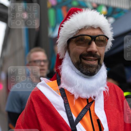 07.12.2025 - St. Pauli X-Mass-Run No. 15 Michael Strokosch http://msf.ph/oto/9362505 07.12.2025 10:59:23 Laufen 7, 2025, 2025 meine-sportfotos.de