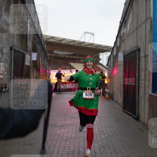 07.12.2025 - St. Pauli X-Mass-Run No. 15 Michael Strokosch http://msf.ph/oto/9362524 07.12.2025 10:59:43 Laufen 939 meine-sportfotos.de