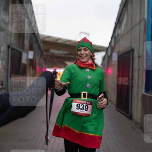 07.12.2025 - St. Pauli X-Mass-Run No. 15 Michael Strokosch http://msf.ph/oto/9362533 07.12.2025 10:59:44 Laufen 15, 939 meine-sportfotos.de