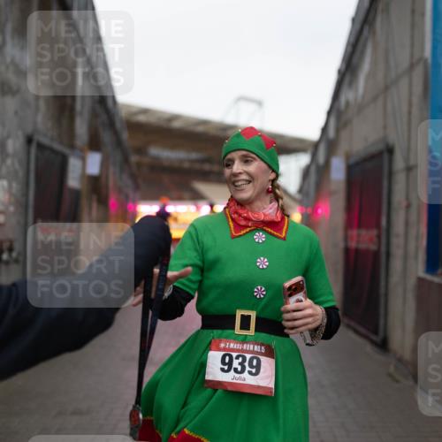 07.12.2025 - St. Pauli X-Mass-Run No. 15 Michael Strokosch http://msf.ph/oto/9362537 07.12.2025 10:59:44 Laufen 15, 939 meine-sportfotos.de
