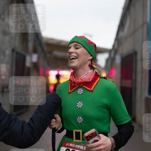 07.12.2025 - St. Pauli X-Mass-Run No. 15 Michael Strokosch http://msf.ph/oto/9362543 07.12.2025 10:59:44 Laufen 15 meine-sportfotos.de
