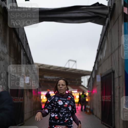07.12.2025 - St. Pauli X-Mass-Run No. 15 Michael Strokosch http://msf.ph/oto/9362553 07.12.2025 10:59:48 Laufen 15, 1120 meine-sportfotos.de