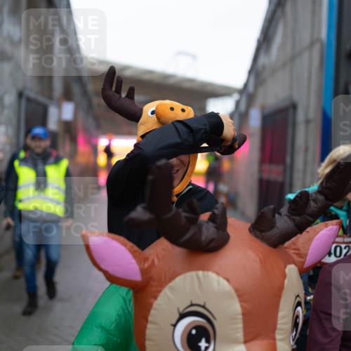 07.12.2025 - St. Pauli X-Mass-Run No. 15 Michael Strokosch http://msf.ph/oto/9362611 07.12.2025 11:00:00 Laufen 20 meine-sportfotos.de