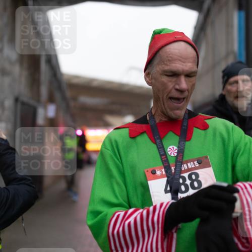 07.12.2025 - St. Pauli X-Mass-Run No. 15 Michael Strokosch http://msf.ph/oto/9362629 07.12.2025 11:00:09 Laufen 7, 2025, 15, 88, 15 meine-sportfotos.de