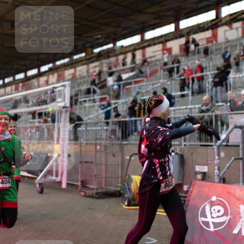 07.12.2025 - St. Pauli X-Mass-Run No. 15 Michael Strokosch http://msf.ph/oto/9362639 07.12.2025 11:00:34 Laufen 1354, 1404, 802, 1 meine-sportfotos.de
