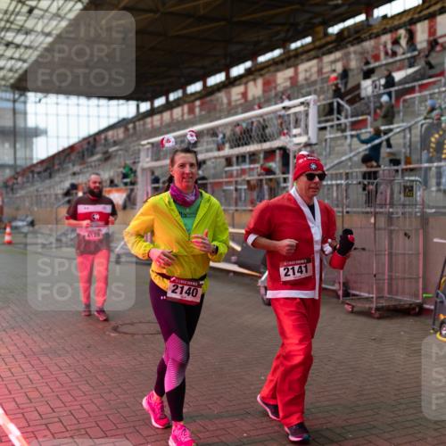 07.12.2025 - St. Pauli X-Mass-Run No. 15 Michael Strokosch http://msf.ph/oto/9362644 07.12.2025 11:00:51 Laufen 4129, 2140, 2141 meine-sportfotos.de