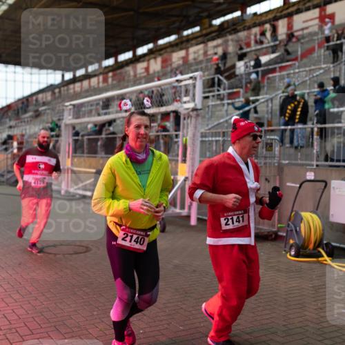 07.12.2025 - St. Pauli X-Mass-Run No. 15 Michael Strokosch http://msf.ph/oto/9362651 07.12.2025 11:00:51 Laufen 4129, 2140, 2141 meine-sportfotos.de